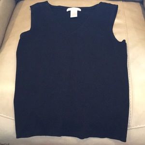 Ladies V-neck small top